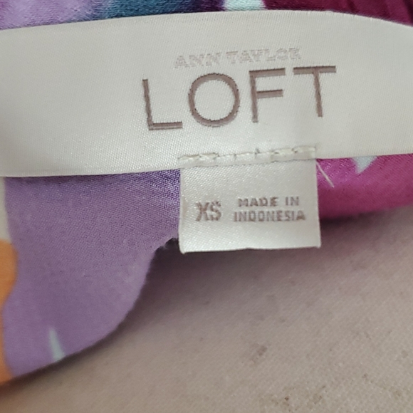 Flowy, Silky, Multicolor LOFT dress - Picture 7 of 8